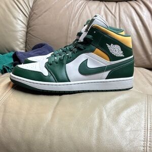 Nike Air Jordan 1 Mid Sonics Noble Green, Pollen Yellow, & White Size 12